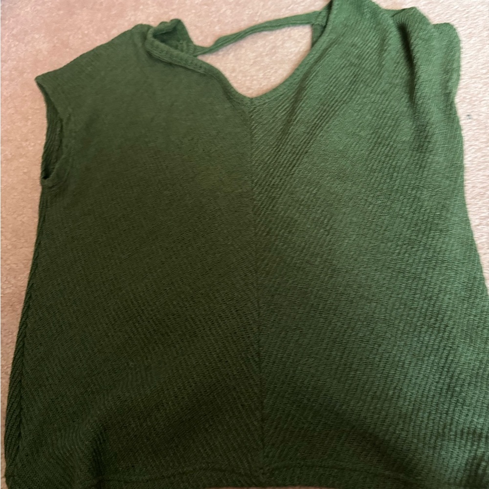 Daytrip Green Ribbed Top - Picture 2 of 4